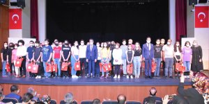 LGS ilk 100'e giren öğrenciler ödüllendirildi