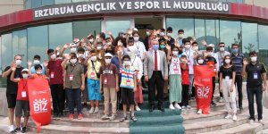 'Biz Anadoluyuz' Projesi kapsamında Erzurum'a gelen Iğdırlı öğrencilerin gezi programı tamamlandı