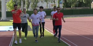 İşitme Engelliler Atletizm Milli Takımı Dünya Şampiyonası hazırlıklarını Kars'ta sürdürüyor