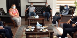 Vali Okay Memiş, Baro Başkanı Göğebakan'ı tebrik etti