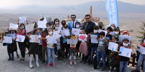 Doğubayazıtlı çocuklar sanatla buluştu