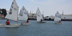 Yelkenciler, Van Gölü'nde Türkiye Şampiyonası'na hazırlanıyor