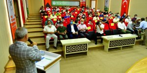 Yeşilyurt Belediyesi 2. yaz spor okulları ve futbol okulunun bilgilendirme toplantısı yapıldı