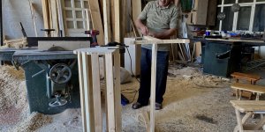 Dededen kalma 100 yıllık marangozluk mesleğini yaşatmak için teknolojiye direniyor