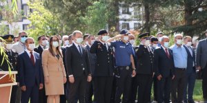 Hizan'da 30 Ağustos Zafer Bayramı düzenlenen törenle kutlandı