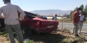 Ağrı'da iki otomobil çarpıştı: 1 ölü, 2 yaralı