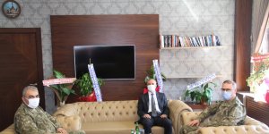 Tugay Komutanı Kasalak'tan Ağrı Milli Eğitim Müdürü Kökrek'e 'hayırlı olsun' ziyareti
