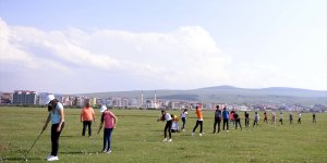 Ardahanlı golfçüler turnuvalara meralarda da hazırlanıyor