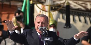Cumhurbaşkanı Erdoğan Ahlat'ta konuştu: 'Bu şehir doğu ve batı medeniyetleri arasında köprü olmuştur'