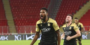 Tetteh'den altın değerinde gol