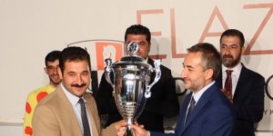 Elazığ Ticaret ve Sanayi Odası Koşusu’nu Queen Salima kazandı
