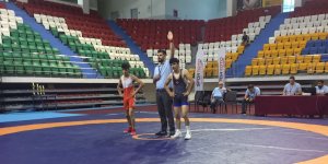 Vanlı Güreşçi Şervan Türkiye Şampiyonu Oldu
