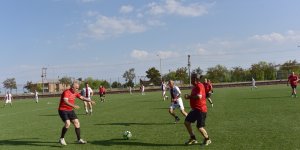 Ahlat’ta 50 yaş üstü eski futbolcular tekrar yeşil sahalara kavuştular
