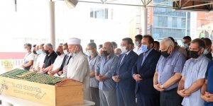 Elazığ'da trafik kazasında hayatını kaybeden 6 yaşındaki Berat, son yolculuğuna uğurlandı