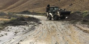 Saray'da selden etkilenen mahallelerde çalışmalar sürüyor