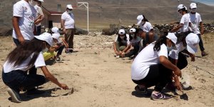 Ağrı'da minik öğrencilerin telafi eğitimleri dolu dolu geçiyor