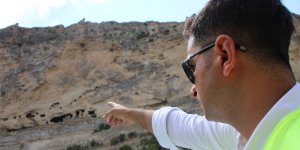 Tunceli'nin dikkat çeken kaya konutları 'İn delikleri' için ilk adım atıldı