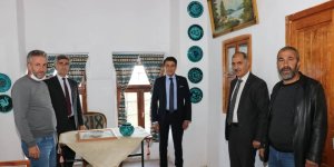 Kaymakam Dağ, çini-seramik atölyesine ziyaret