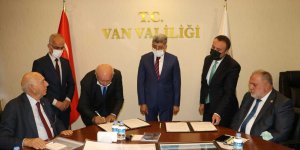 Van'da 'Orta Ölçekli Küçük Sanayi Sitesi'nin satış sözleşmesi imzalandı