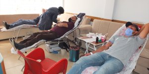 Keban'da Türk Kızılay için kan bağışı