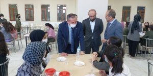 Ağrı Milli Eğitim Müdürü Kökrek'ten okul ziyaretleri