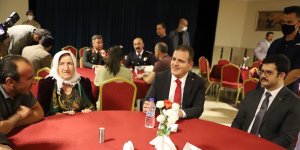 Hakkari’de şehit ve gazi yakınlarının onuruna yemek verildi