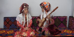 Van'da Kırgız Türklerinin düzenlediği 'kültür şenliği' renkli görüntülere sahne oldu