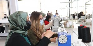 Diyadin’e kurulan tekstil fabrikası kızların umudu oldu