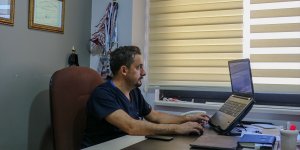 Cep telefonuyla tuvalette geçirilen zaman hemoroit şikayetlerini artırıyor