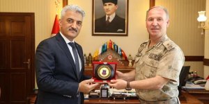Erzincan Jandarma Bölge Komutanı Tuğgeneral Mehmet Çimen'den Vali Mehmet Makas'a ziyaret