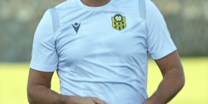 Yeni Malatyaspor Teknik Direktörü İrfan Buz'dan 'yabancı oyuncu kuralı' açıklaması: