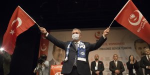 BBP Genel Başkanı Mustafa Destici, partisinin Erzurum 12. Olağan İl Kongresi'nde konuştu: