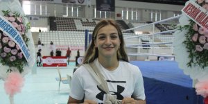 Olimpiyat ikincisi Buse Naz Çakıroğlu: "Moral vermek için Elazığ’a geldim"