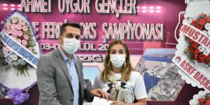 Elazığ Gençlik ve Spor İl Müdürü Eren, Buse Naz Çakıroğlu ile buluştu