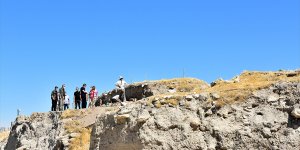Arslantepe Höyüğü'nde 24 mezar ve 6 ev kalıntısı bulundu