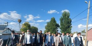 Kars heyeti köy yollarını gezdi