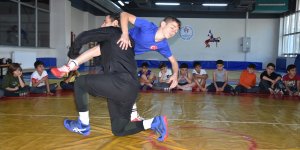 Hakkari'de Polis Gücü Spor Kulübünün yetiştirdiği gençler başarıdan başarıya koşuyor