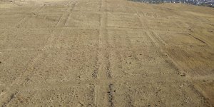 Van'daki ızgara planlı antik kentte arkeolojik kazılar sürüyor