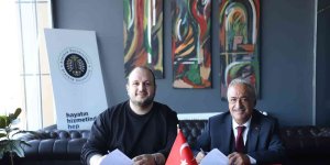 Bir iş birliği de Türkiye Buz Hokeyi Federasyonuyla