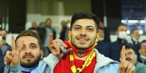 Marius Sumudica'ya sevgi seli