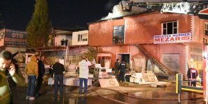 Malatya'da kereste atölyesinde çıkan yangın söndürüldü