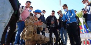 Jandarmadan üniversite öğrencilerine bilgilendirme