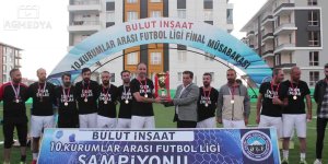 Kurumlar arası maçlarda kupa Esnaf Odasının oldu