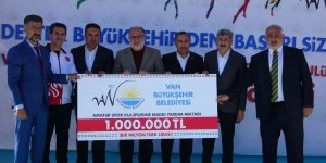 Van'da amatör spor kulüplerine 1 milyonluk destek