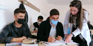 Van'da 647 öğrenci ücret ödemeden kurs ortamında üniversiteye hazırlanıyor