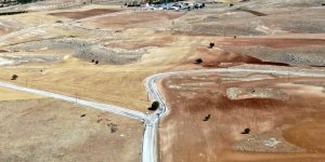 9 mahalleyi birbirine bağlayan yol tozdan kurtarıldı