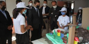 Muş'taki köy okulunda 'Bilim Fuarı Sergisi' düzenlendi