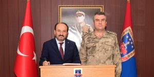 ETÜ Rektörü Çakmak kurum yöneticileriyle bir araya geldi