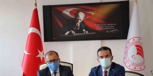 Kars'ta kedi ve köpekler kimliklendirilecek