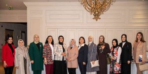 Van Büyükşehir Belediyesinin kadına yönelik şiddette karşı seminerleri sürüyor